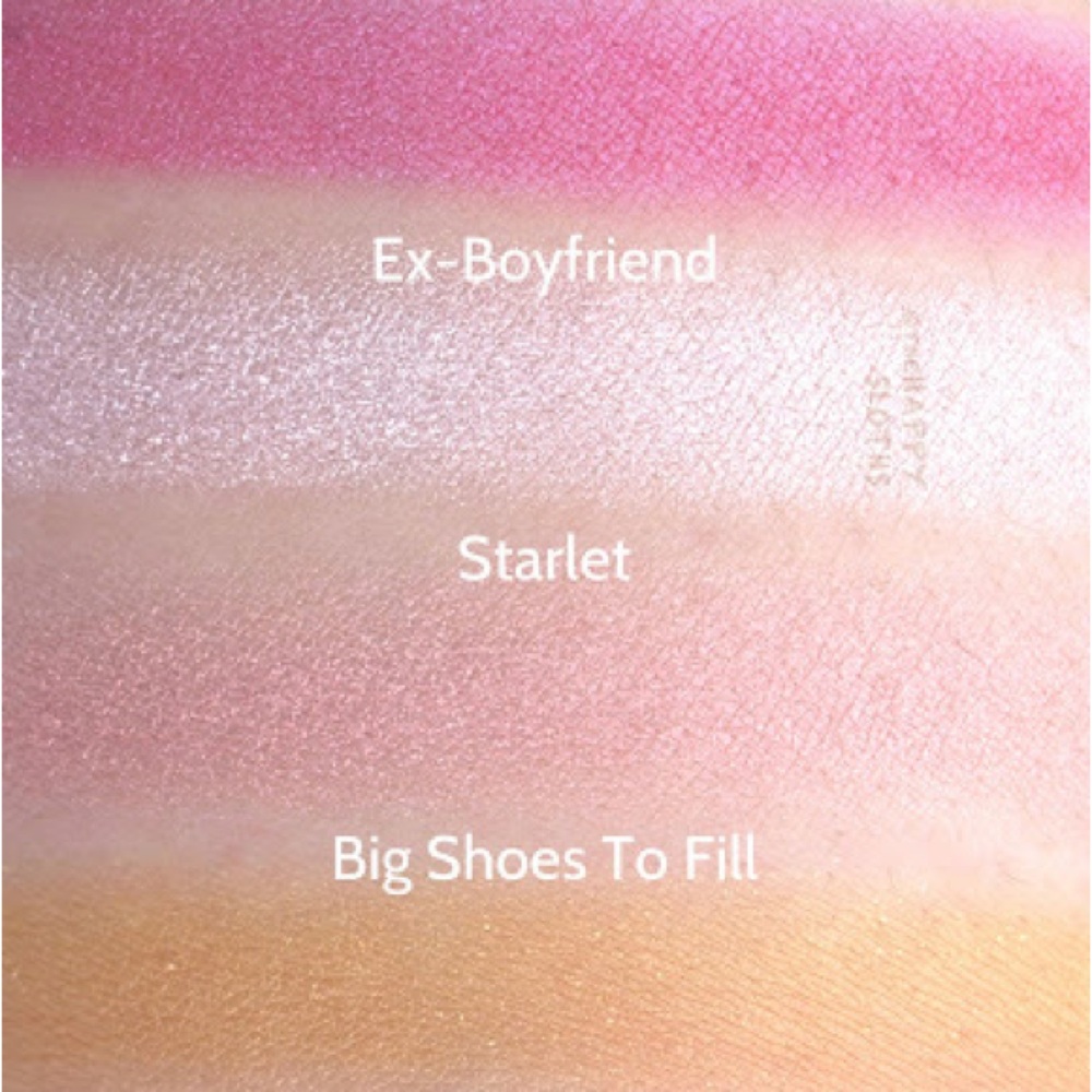 SEPHORA x DISNEY | Minnie's World in Color Eyeshadow Palette Review - Picture 9 of 12
